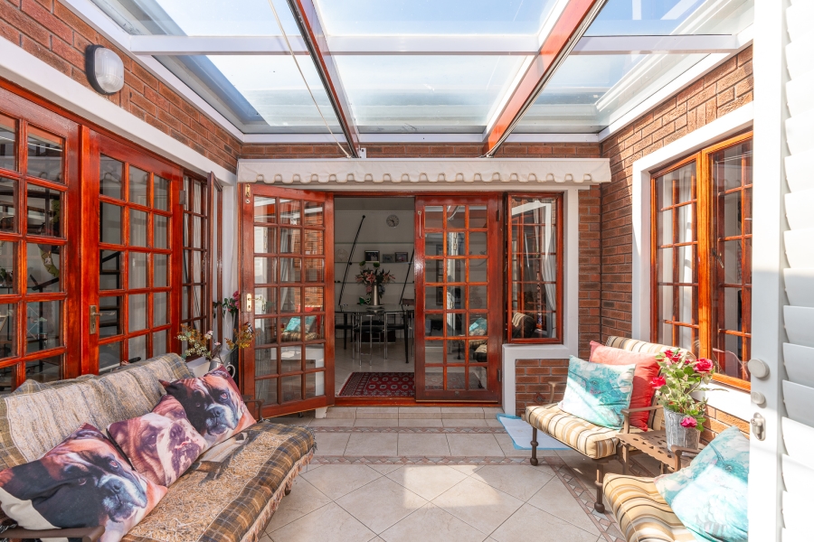 3 Bedroom Property for Sale in Pinelands Western Cape